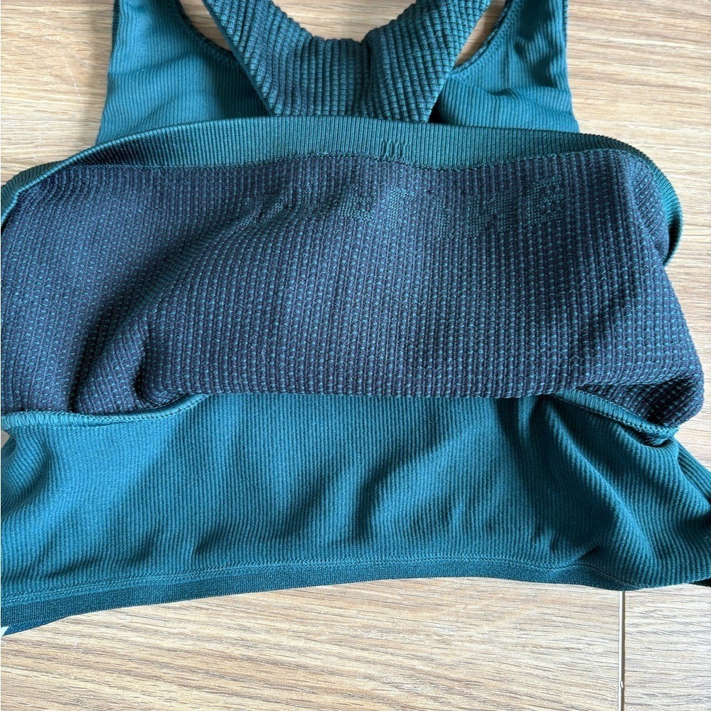 Offline‎ by Aerie Crop Halter Ribbed Sports Bra Athleisure Running Pickleball - Picture 4 of 6